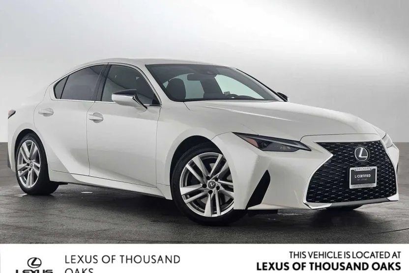 2022 Lexus IS 300 photo 1