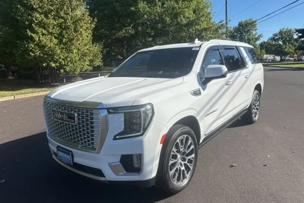 2023 Gmc Yukon XL Denali photo 1