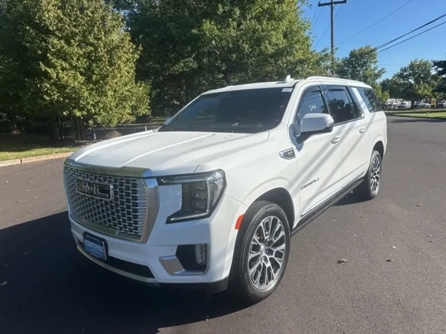 2023 Gmc Yukon XL Denali photo 1