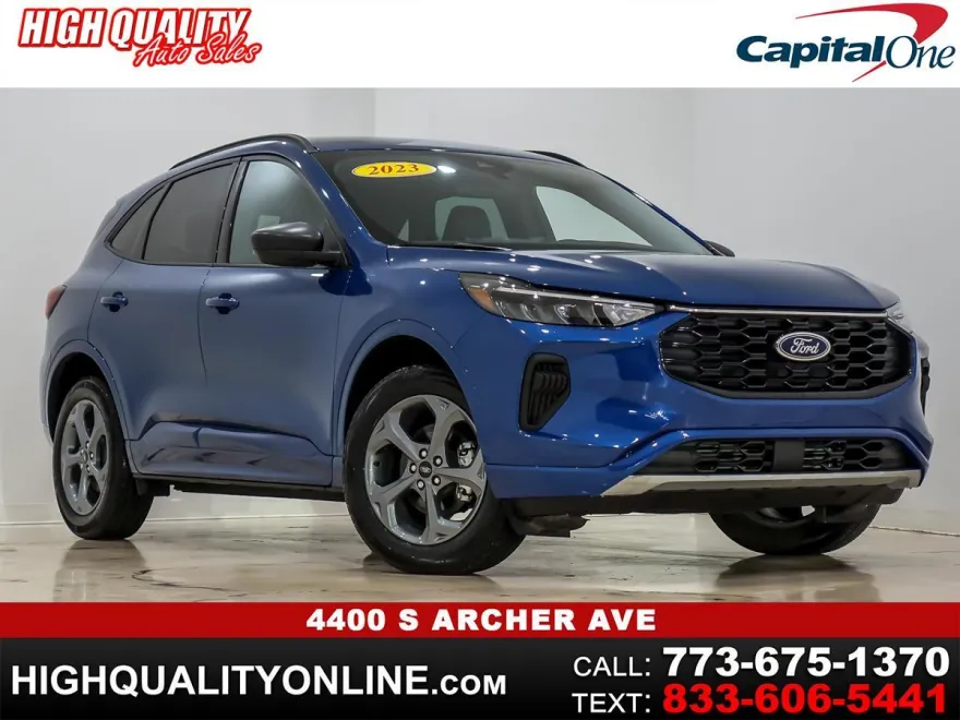 2023 Ford Escape ST-Line photo 1