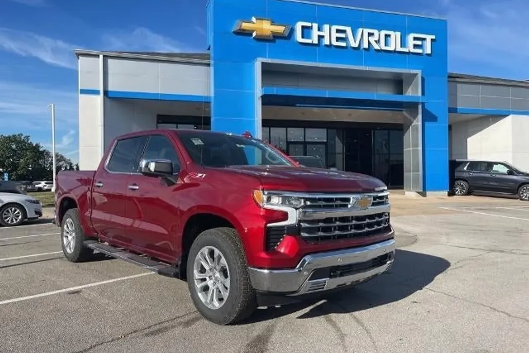 2026 Chevrolet Silverado 1500 LTZ photo 1