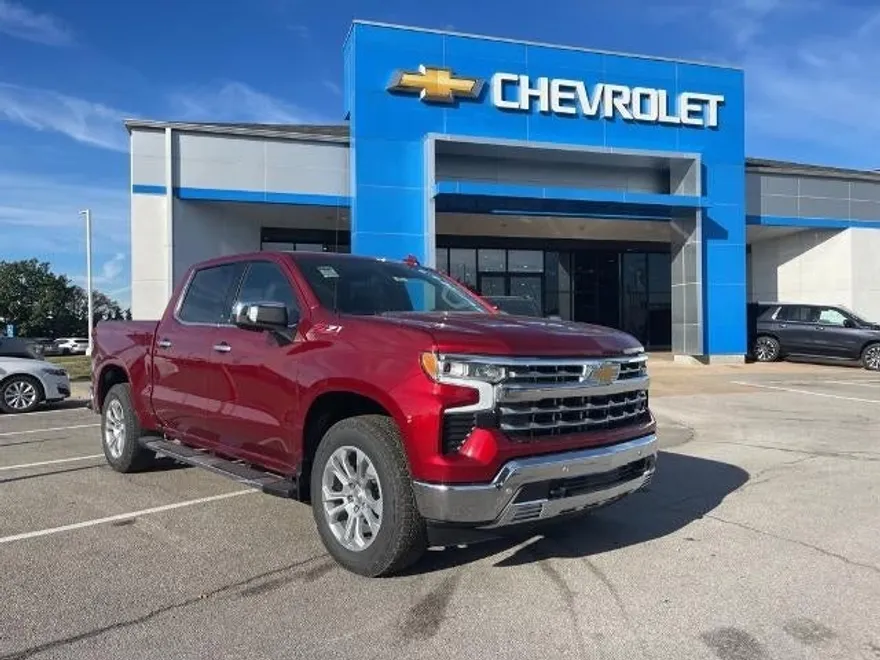 2026 Chevrolet Silverado 1500 LTZ photo 1