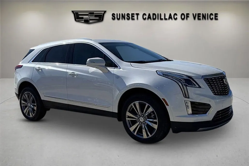 2025 Cadillac XT5 Premium Luxury photo 1