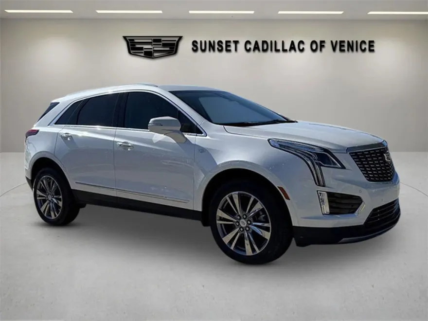 2025 Cadillac XT5 Premium Luxury photo 1