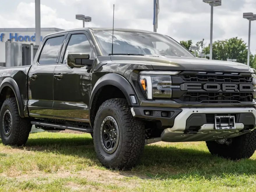 2025 Ford F-150 Raptor photo 1