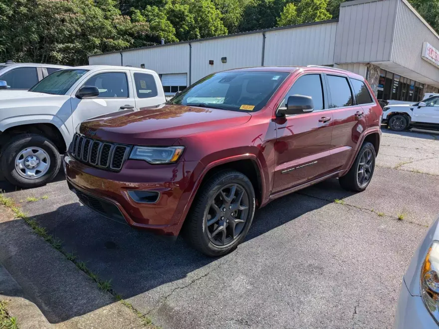 2021 Jeep Grand Cherokee Sport photo 1