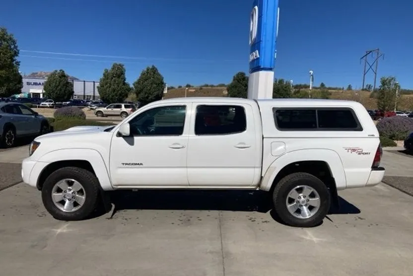 2011 Toyota Tacoma PreRunner photo 1
