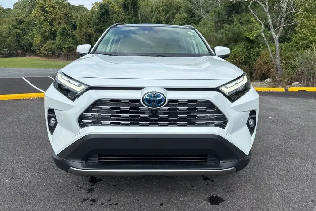 2024 Toyota RAV4 Hybrid Limited photo 1