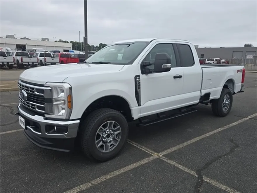 2025 Ford F-250 XLT photo 1