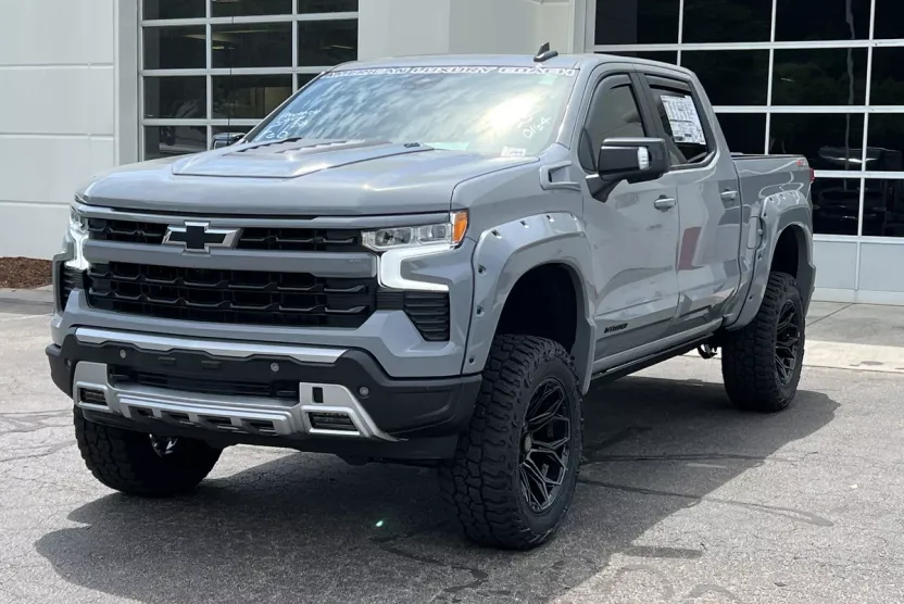 2025 Chevrolet Silverado RST photo 1