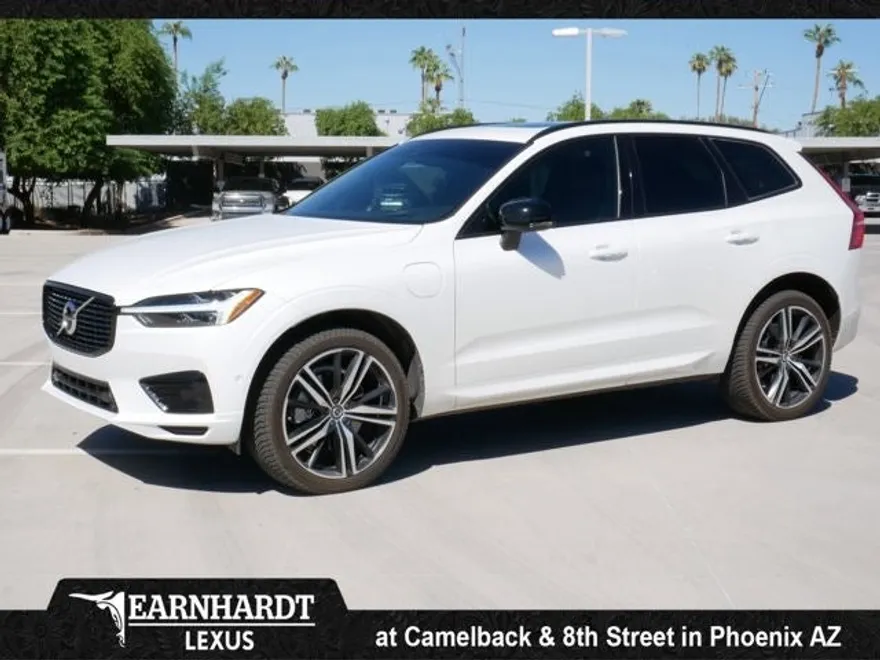 2021 Volvo XC60 R-Design photo 1