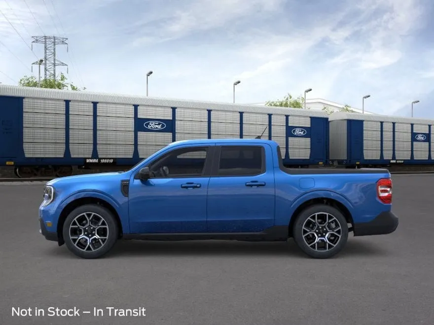 2025 Ford Maverick Lariat photo 1