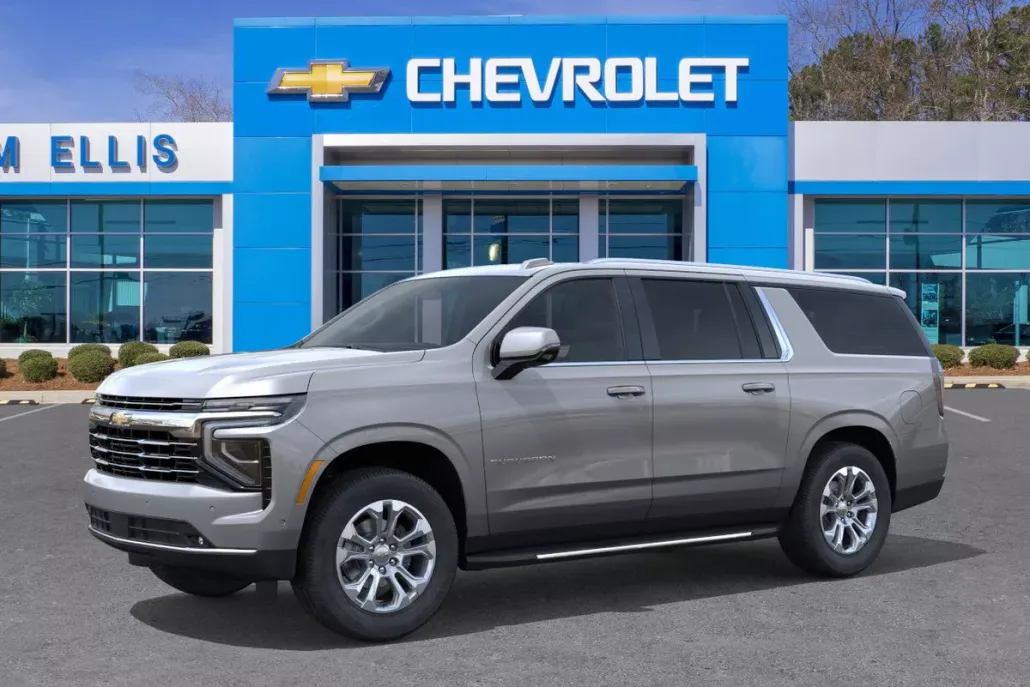 2026 Chevrolet Suburban LT photo 1