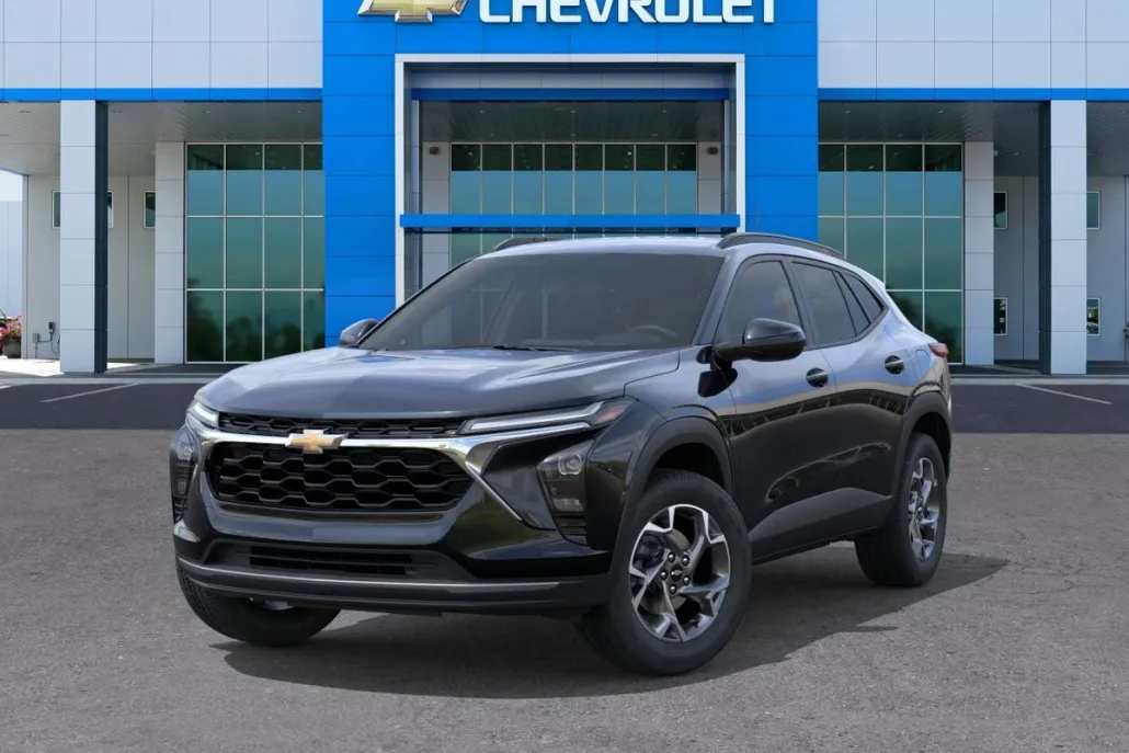 2026 Chevrolet Trax LT photo 1