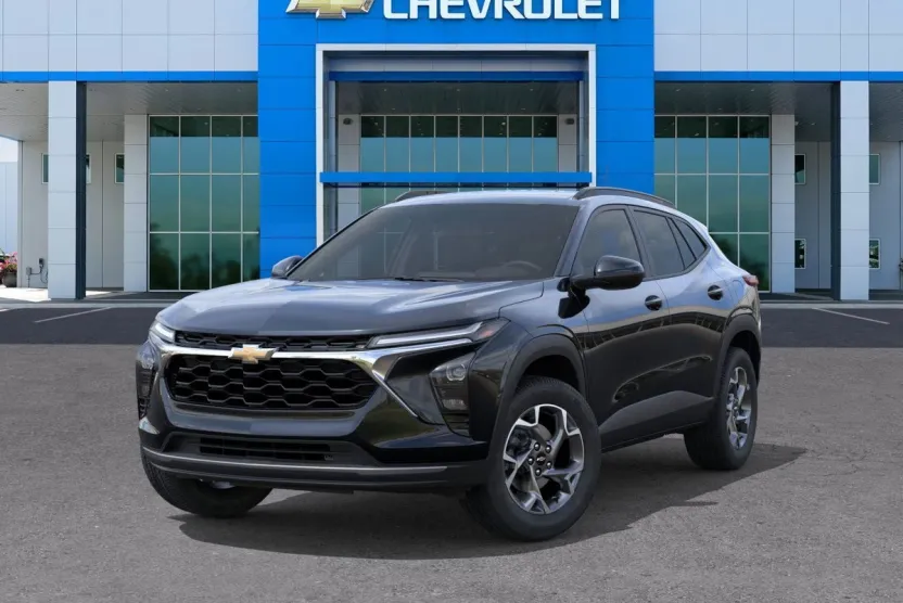 2026 Chevrolet Trax LT photo 1