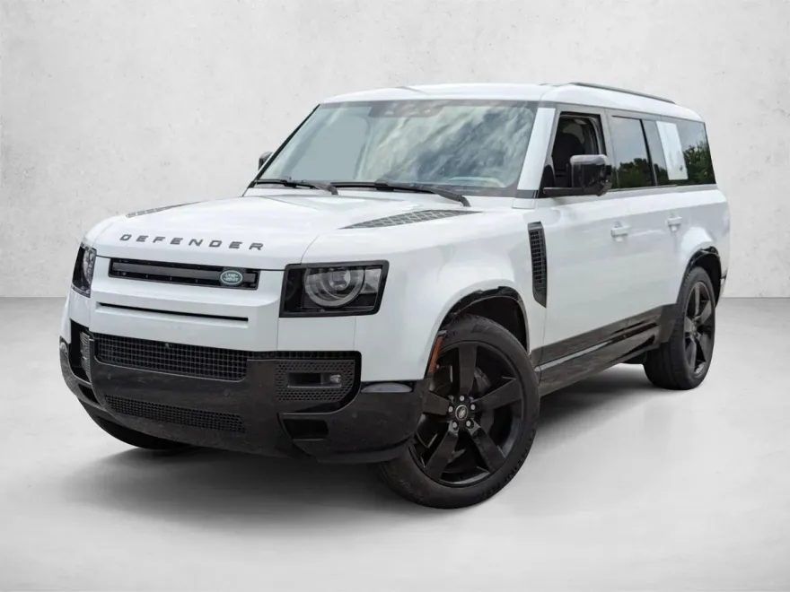 2024 Land Rover Defender 130 X-Dynamic SE photo 1