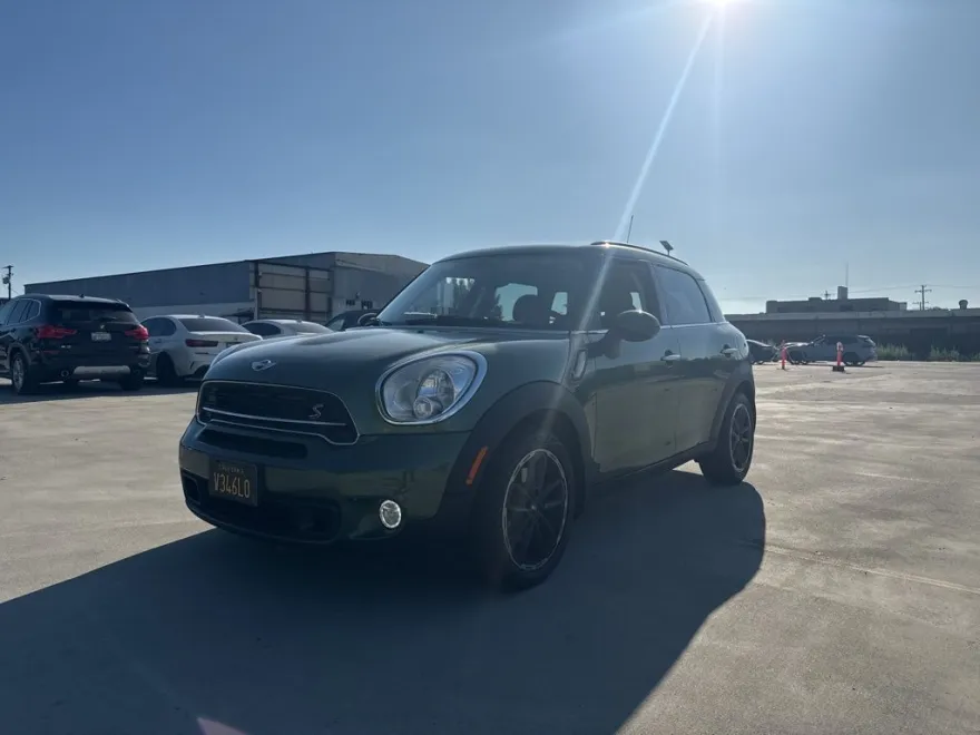 2015 Mini Cooper Base photo 1