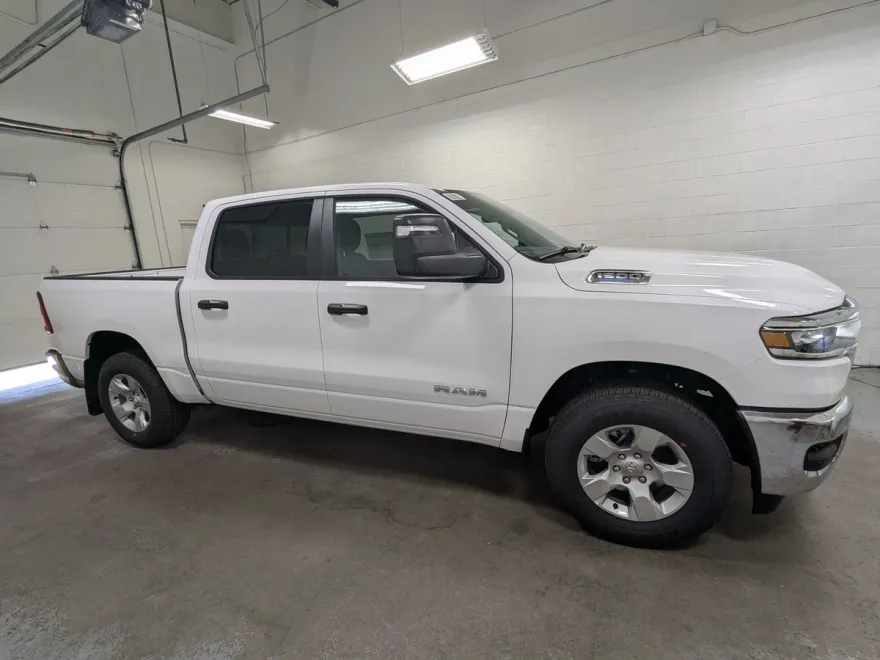 2025 Ram 1500 Tradesman photo 1