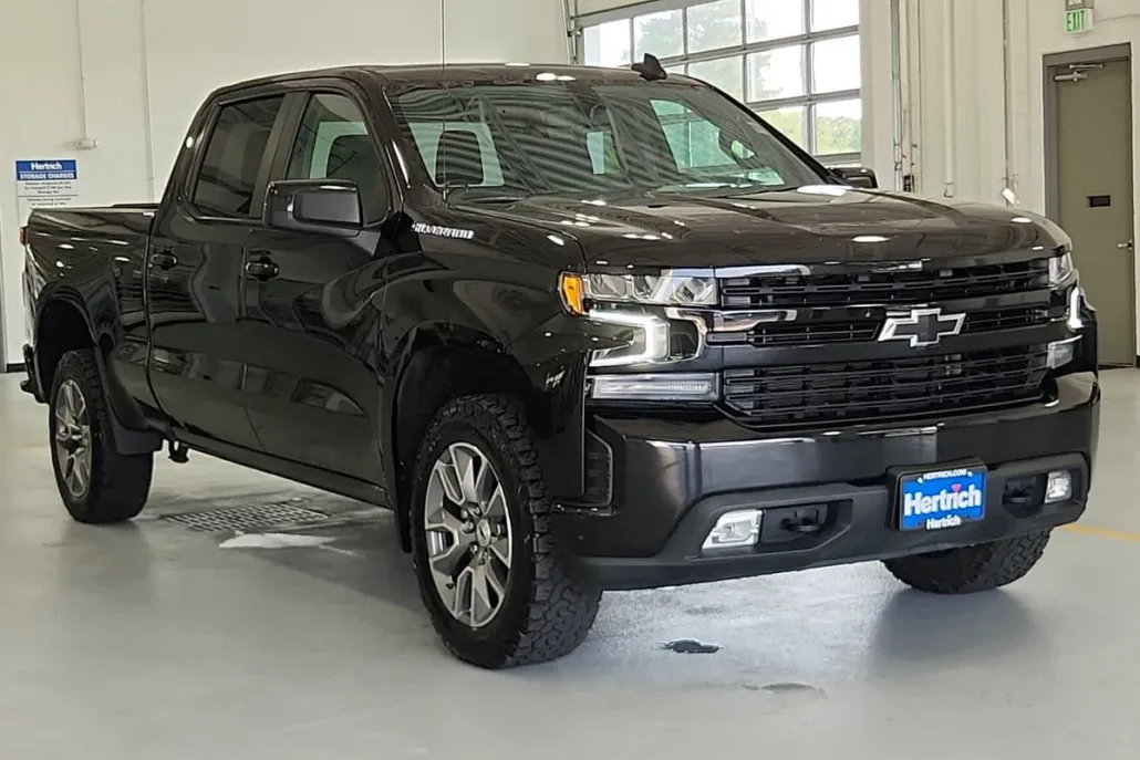 2022 Chevrolet Silverado 1500 RST photo 1