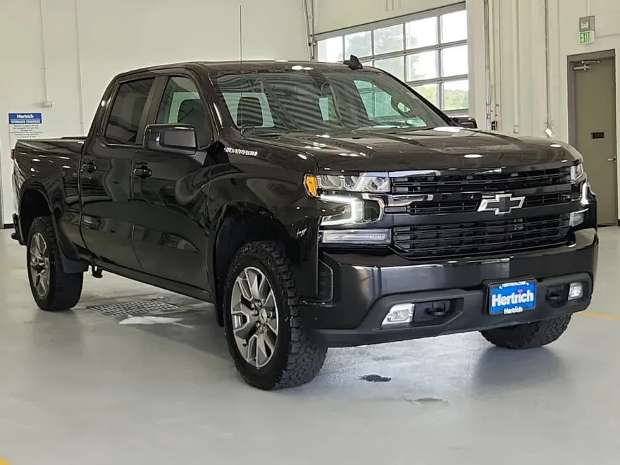 2022 Chevrolet Silverado 1500 RST photo 1