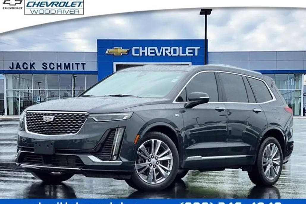 2023 Cadillac XT4 Premium Luxury photo 1