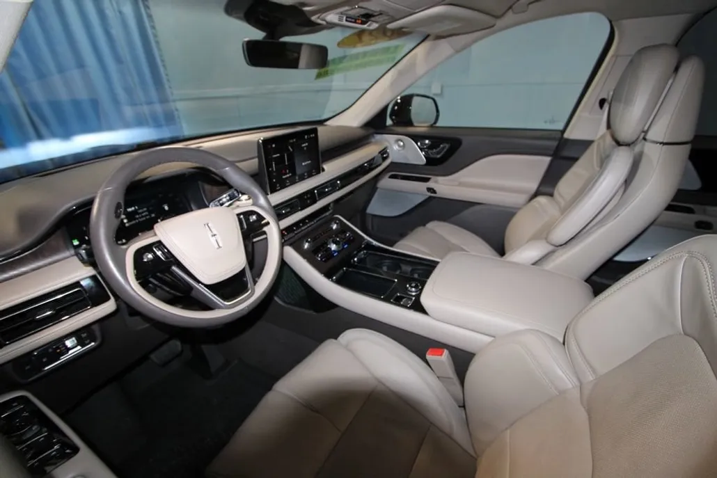 2021 Lincoln Aviator Reserve photo 1