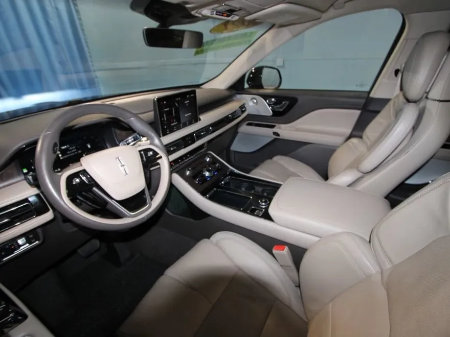 2021 Lincoln Aviator Reserve photo 1