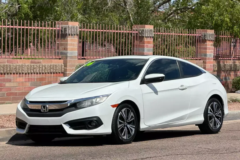 2016 Honda Civic EX-L photo 1