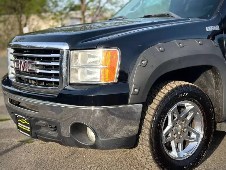 2009 Gmc Sierra 1500 SLT photo 1