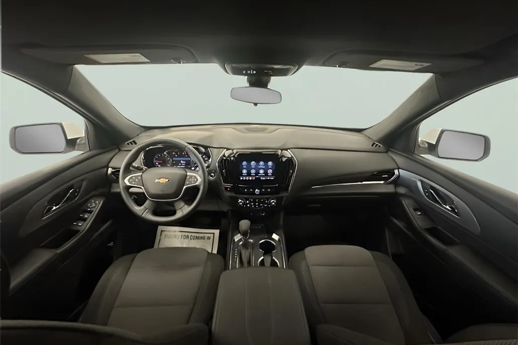 2023 Chevrolet Traverse 1LT photo 1
