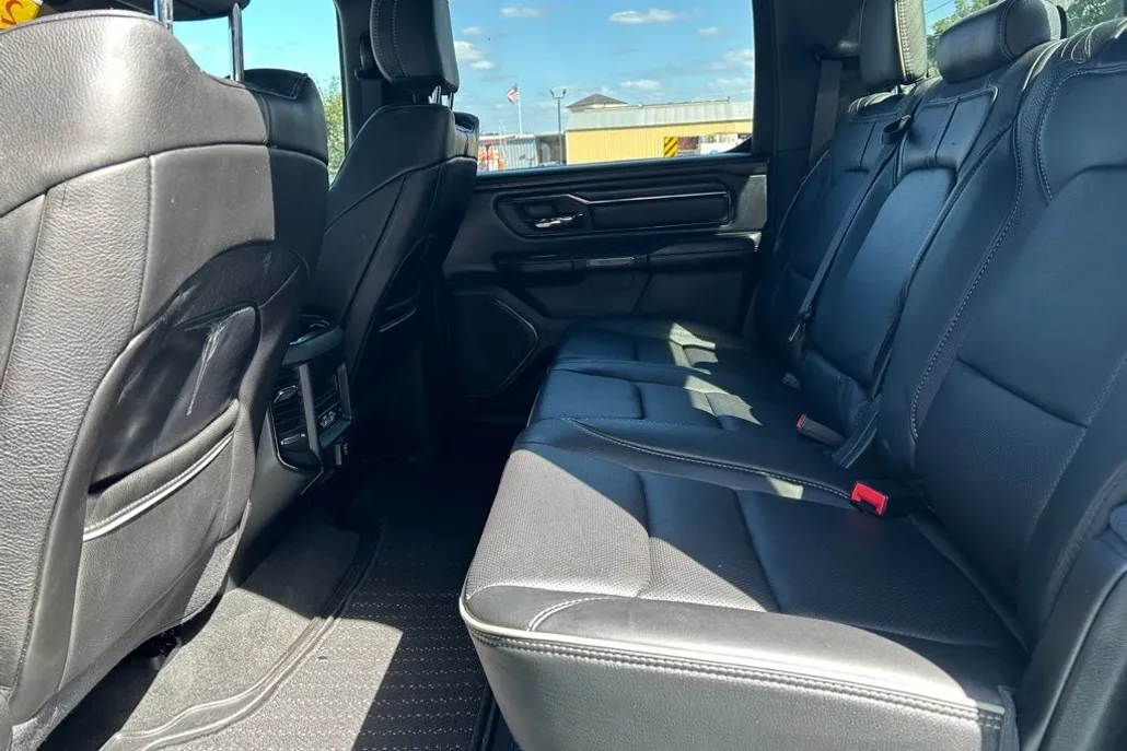 2022 Ram 1500 Limited photo 1