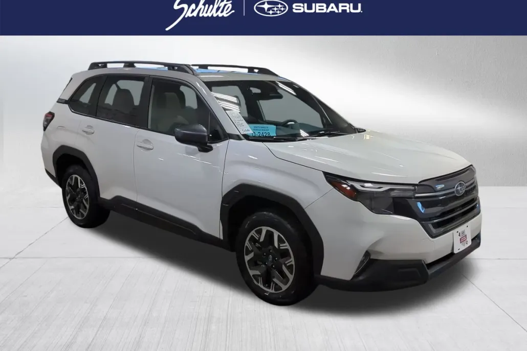 2025 Subaru Forester Premium Base photo 1