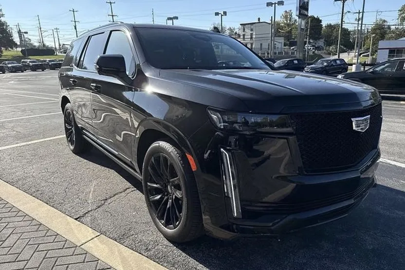 2023 Cadillac Escalade Sport Platinum photo 1