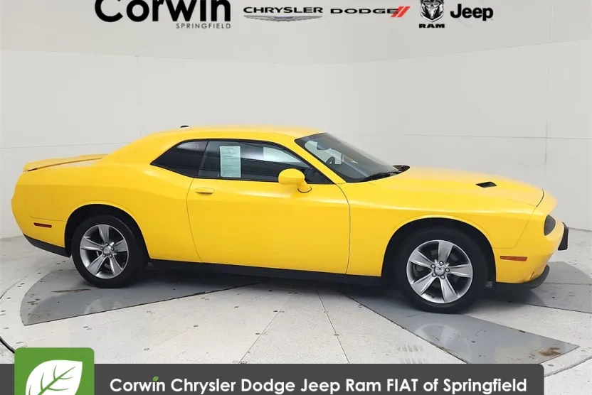 2018 Dodge Challenger SXT photo 1