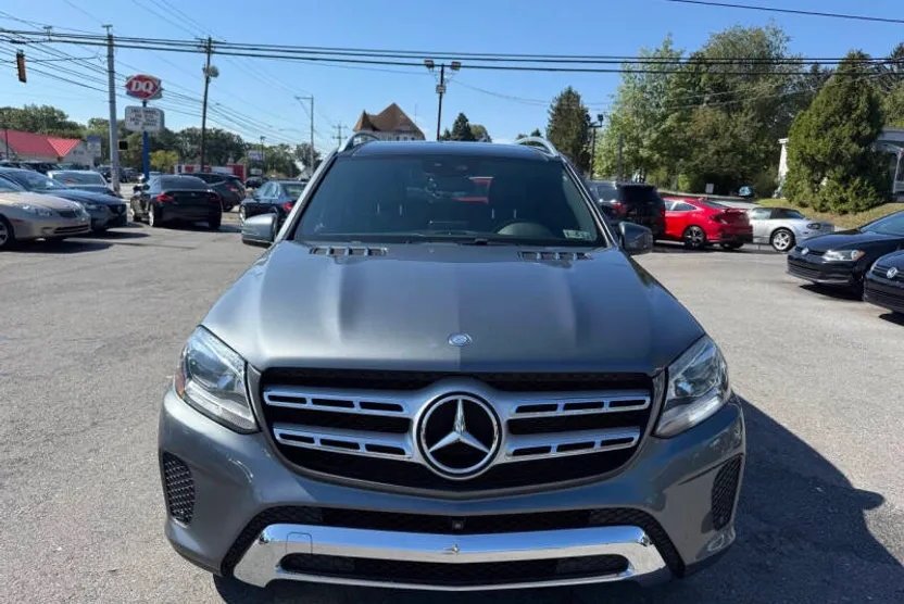2017 Mercedes Benz GLS 450 photo 1