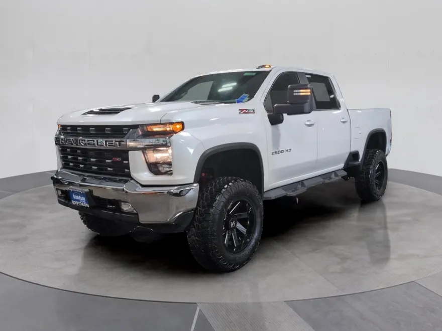 2022 Chevrolet Silverado 2500HD LT photo 1