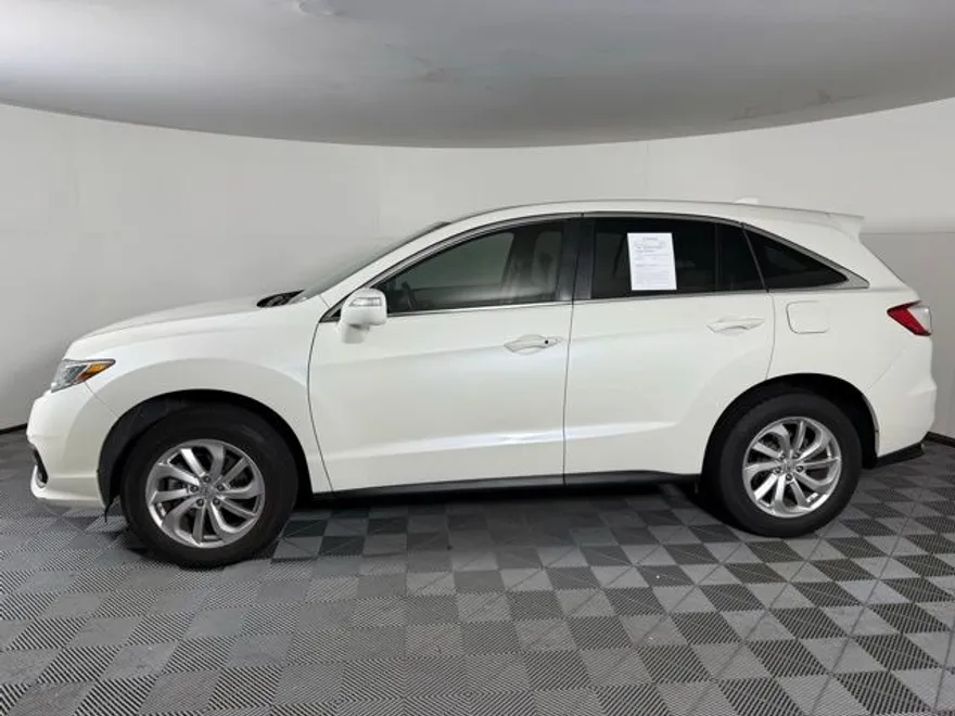 2016 Acura RDX Base photo 1
