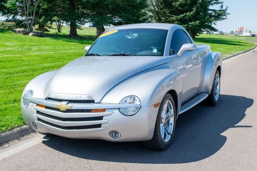 2005 Chevrolet SSR photo 1