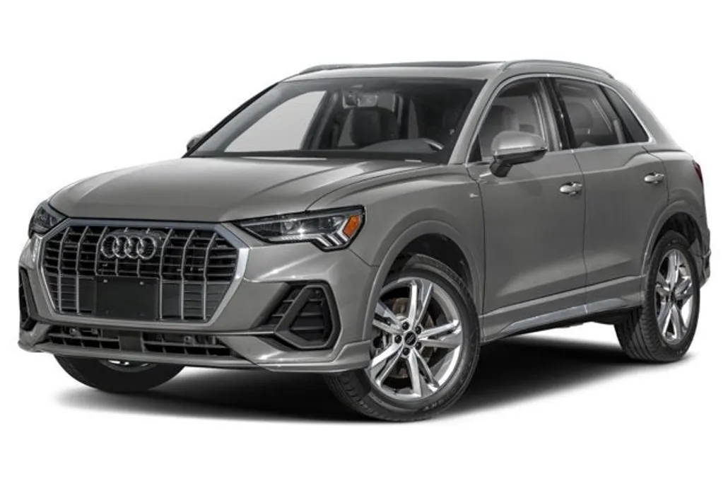 2024 Audi Q3 S line Premium Plus photo 1