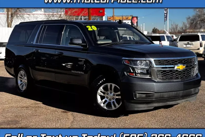 2020 Chevrolet Suburban LT photo 1