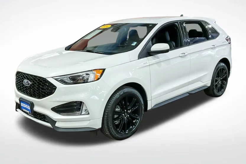 2024 Ford Edge ST photo 1