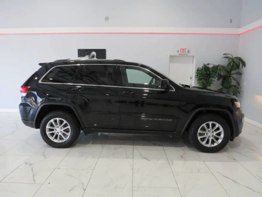 2021 Jeep Grand Cherokee Laredo E photo 1