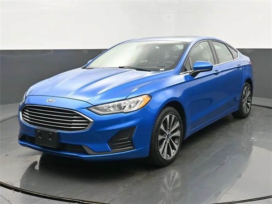2020 Ford Fusion SE photo 1