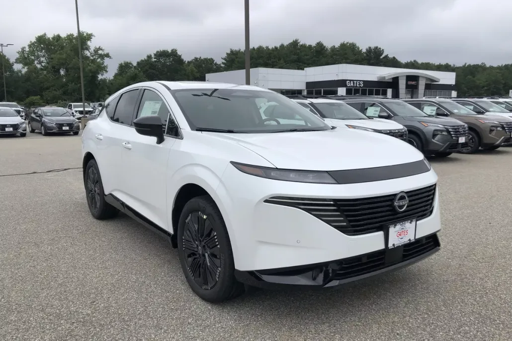 2025 Nissan Murano Platinum photo 1
