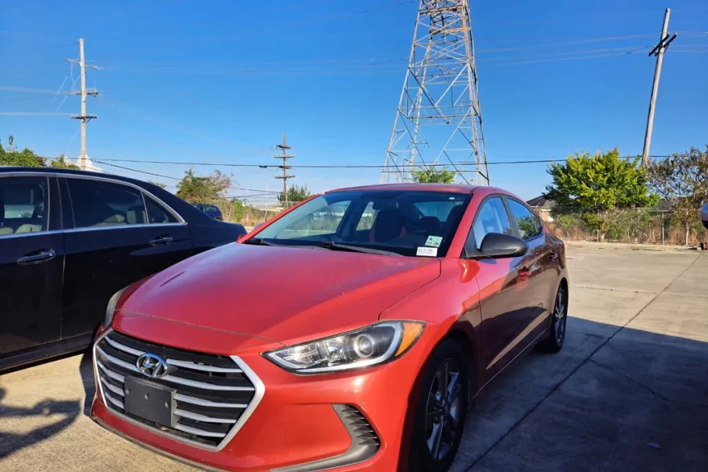 2018 Hyundai Elantra SEL photo 1