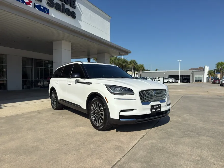 2022 Lincoln Aviator Reserve photo 1