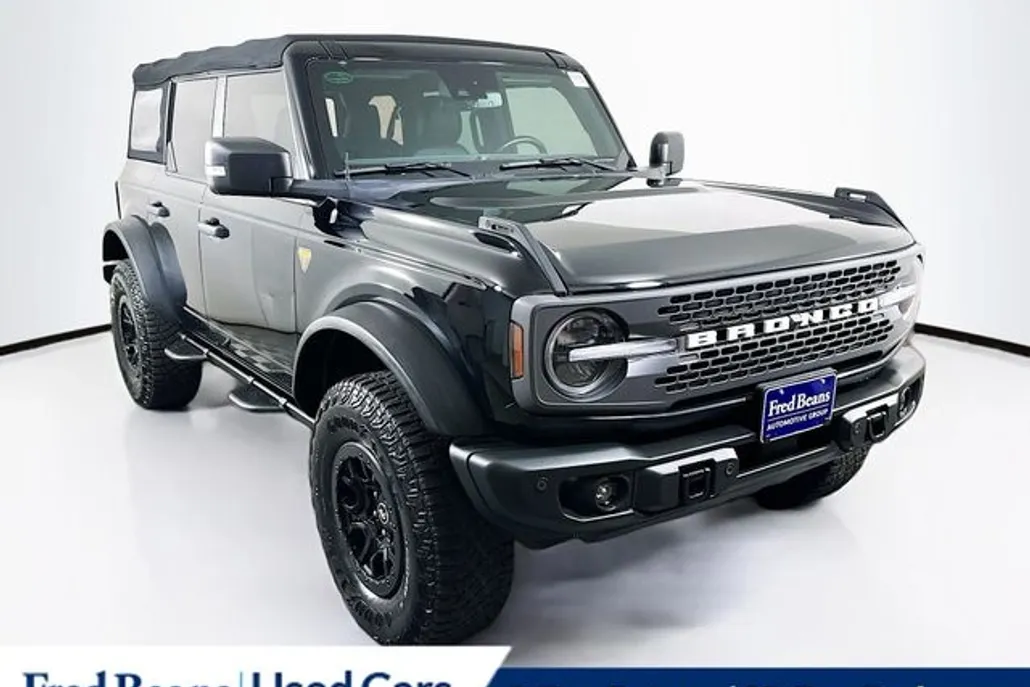 2022 Ford Bronco Badlands photo 1