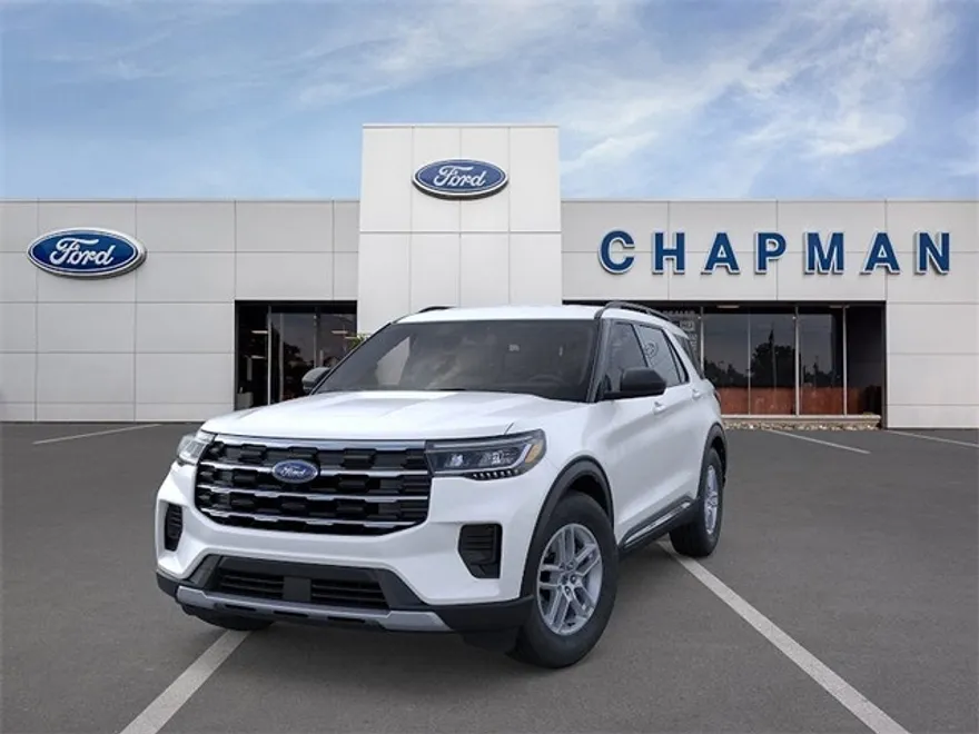 2025 Ford Explorer photo 1