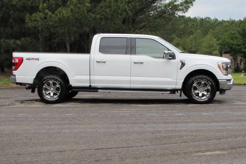 2023 Ford F-150 Lariat photo 1