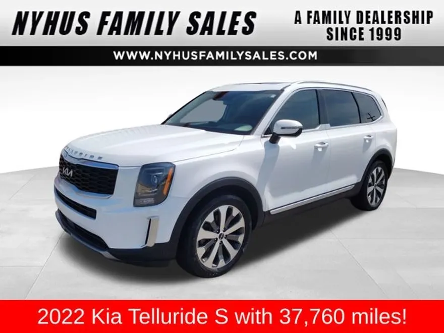 2022 Kia Telluride S photo 1